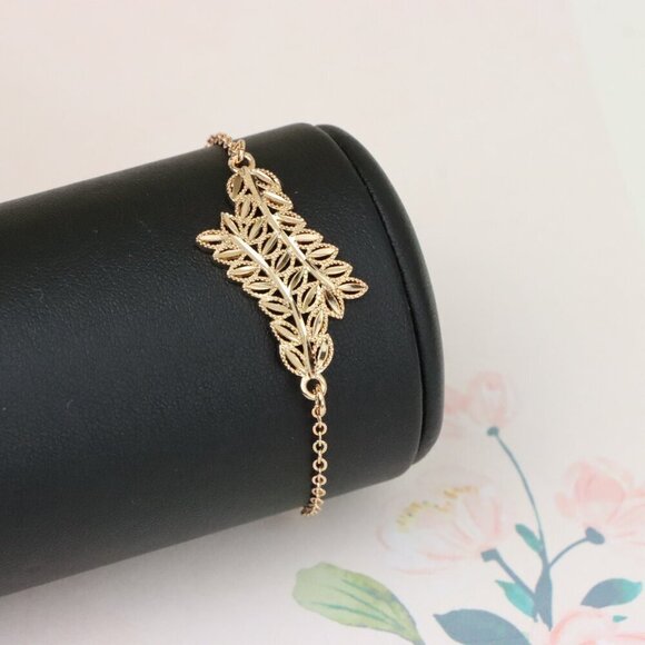 "Elegant Leaf Pattern Rose Gold Bracelet for Women, XPBL1082 - Picture 10 of 13